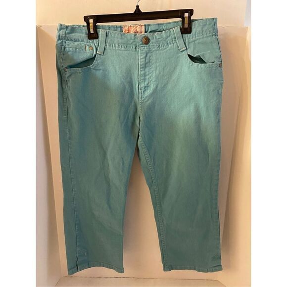 Levi’s stretch Capri denim jean  missy size 14 turquoise - Picture 3 of 6
